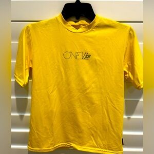 O’Neil yellow rash guard